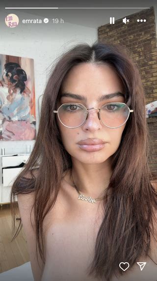 instagram models nackt|Emily Ratajkowski Shared a Naked Selfie on Instagram